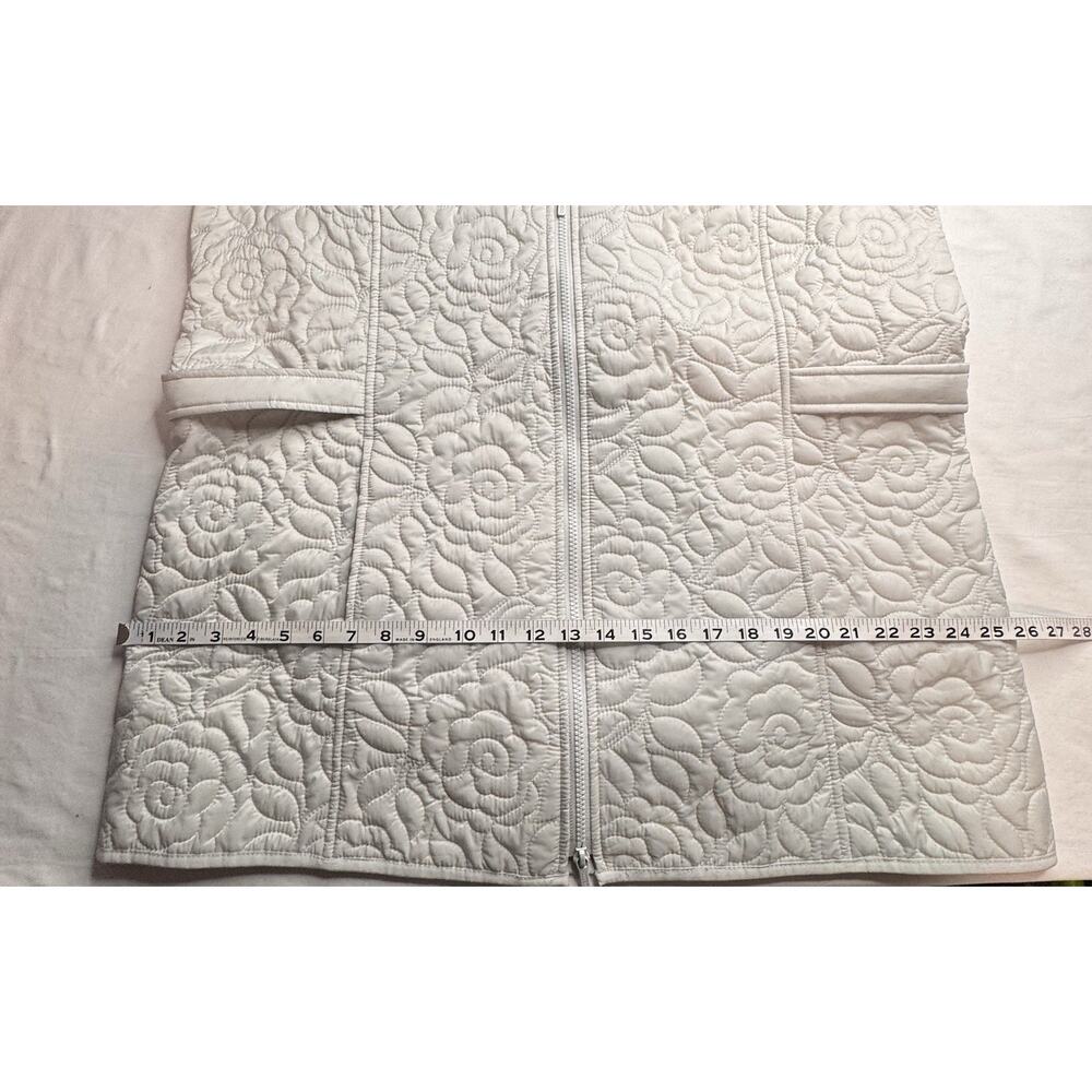 Denim Co Active XL Gray Zip Vest Floral Embroidery Pockets Adjustable Waist Snap - Picture 7 of 12